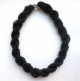 Christa – Black