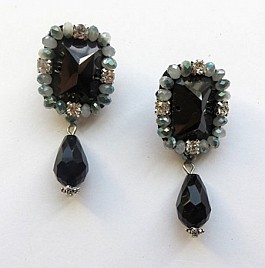 Rita Earrings – Black