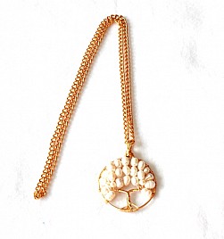 TREE MEDALLION NECKLACE – WHITE