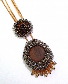 DOUBLE MEDALLION – BROWN