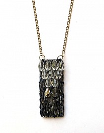 RECTANGLE MEDALLION – GREY