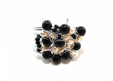 FRESH WATER PEARL CUFF- WHITE AND BLACK